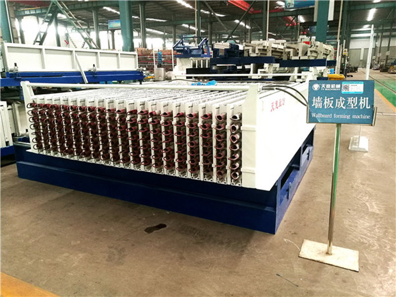 全自動墻板機(jī)產(chǎn)量高，一機(jī)多用